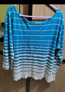 Set of 4 trendy tops