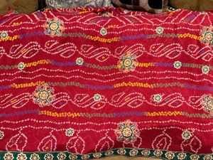 beautiful bandhej saree with blouse
