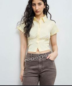 Nuon Chic Pastel Yellow Cropped Shirt