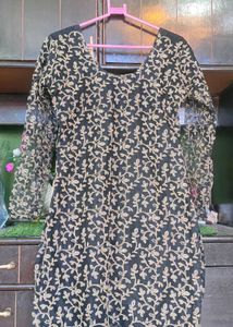 Elegant Black Kurta with Dupatta and gharara