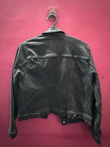 Levi's Black Denim Jacket in size small