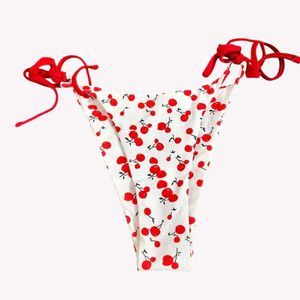 🍒 🫶🫰White Cherry Print Bikini Bottom 🆕 NWOT ❤️