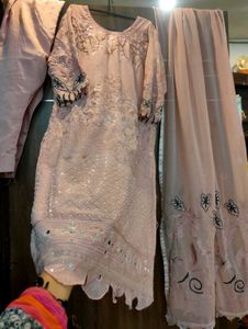 Pakistani suit