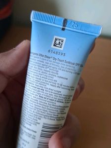 Neutrogena Ultra sheer dry-touch sunblock.
