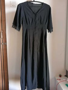 Elegant Black Lace Trim Midi Dress