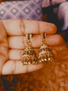 4 Stunning Jhumka Earrings