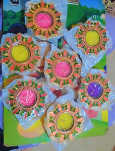 Festive Tealight Candle Holders (Set of 18)