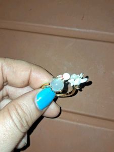 Charming Floral Ring