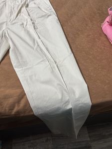 Pleated White Trousers - Relaxed Fit