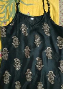 Black &amp; Gold Paisley Print Kurta Set