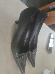 Fendi Black Leather Heels