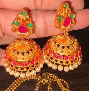 Traditional Indian Jewelry Set