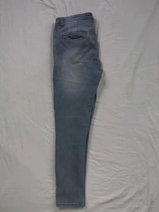 Light Blue Denim Jeans Cropped Fit.