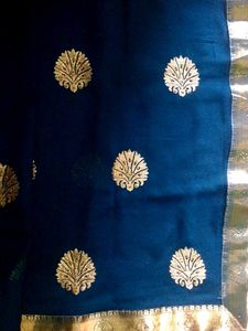 Elegant Navy Blue Saree with Gold Motifs