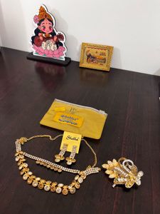 Elegant Gold & Crystal Necklace Set + Saree pin