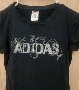 Vintage Adidas T-Shirt