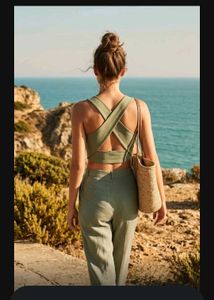 Sleeveless Cropped Top