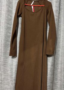 Ribbed Brown Sweetheart Neck mid length dress