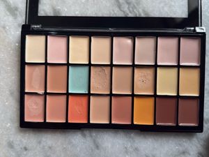 HALF N hal HD Pro Matte Concea