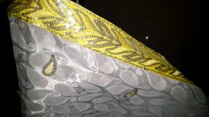 Elegant Yellow and White Saree