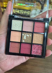 9 Color shimmer Eyeshadow Palette