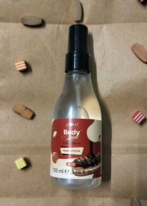 Plum BodyLovin' Hazelnut Eclair Body Mist