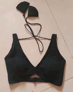 backless blouse (padded)
