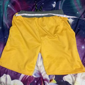 Men's Yellow Arrow Sports Shorts