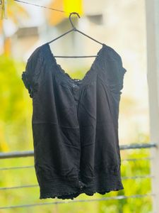 Black Casual V-Neck off shoulder