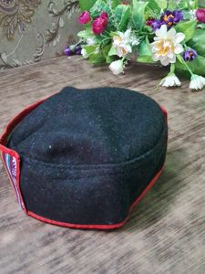 Unique Handcrafted Woolen Hat with Woven Band