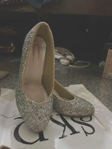 Sparkling Glitter Heels