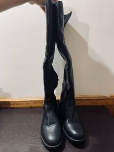 Truffle Knee-Length Elegant Black Boots