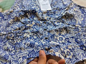 Blue Floral Print Crop Top
