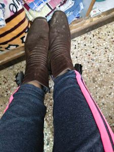 Brown Gum Boots In 5:5 Size For Women