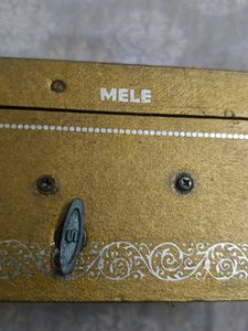 Vintage wood musical jwellery box