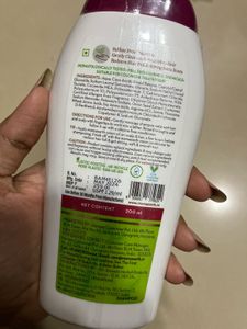 Mamaearth Onion Shampoo