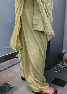 Beautiful Embroidered Kurta Set 90s