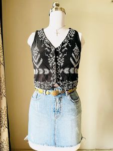 black embroidery vest top