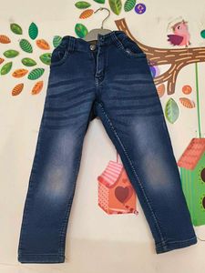 Boy's  Combo of 2 jeans 4-6years