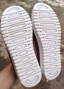 Yona Slip-On Women's Casual Shoes
