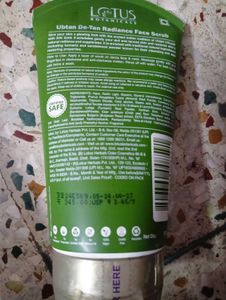 Lotus Botanicals Ubtan Face Scrub