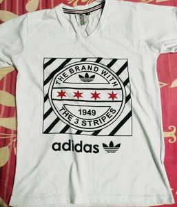 Adidas Unisex T-shirt✨