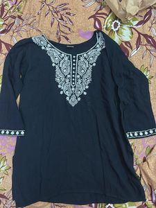 Elegant Black Kurta with White Dupatta