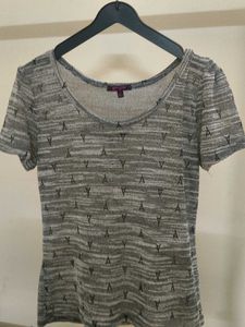 Gray Eiffel Tower Print T-Shirt