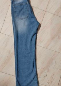 Stylish bootcut baggy Denim Jeans !!!