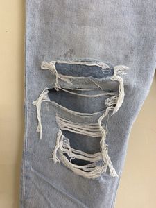 Trendy Ripped Light Wash Jeans