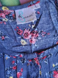 Blue Floral Print Button-Up Top