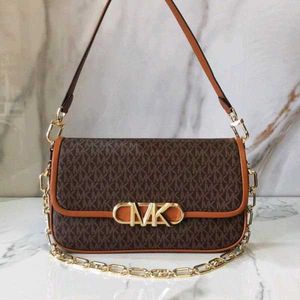 MICHAEL KORS PARKER SLING*  WD BOX