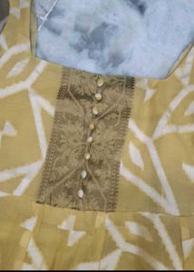 Elegant Yellow Ethnic Gown