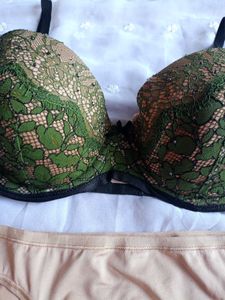 Lace Trimmed Padded Bra